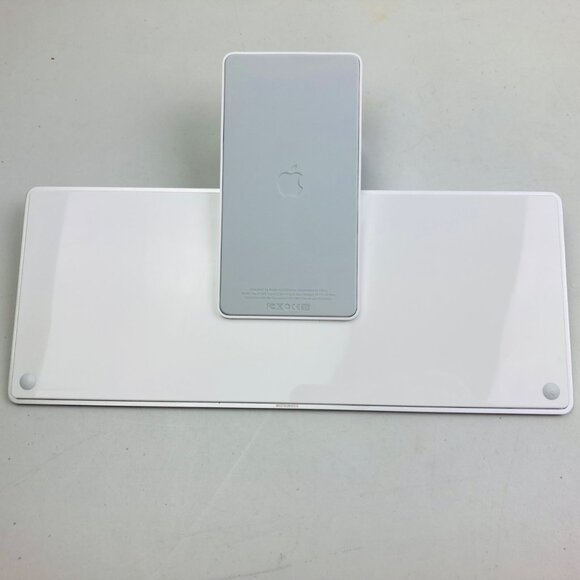 Apple iPad Keyboard Dock Model A1359 MC533LL/B for 1st 2nd 3rd Generation EUC - Picture 4 of 7